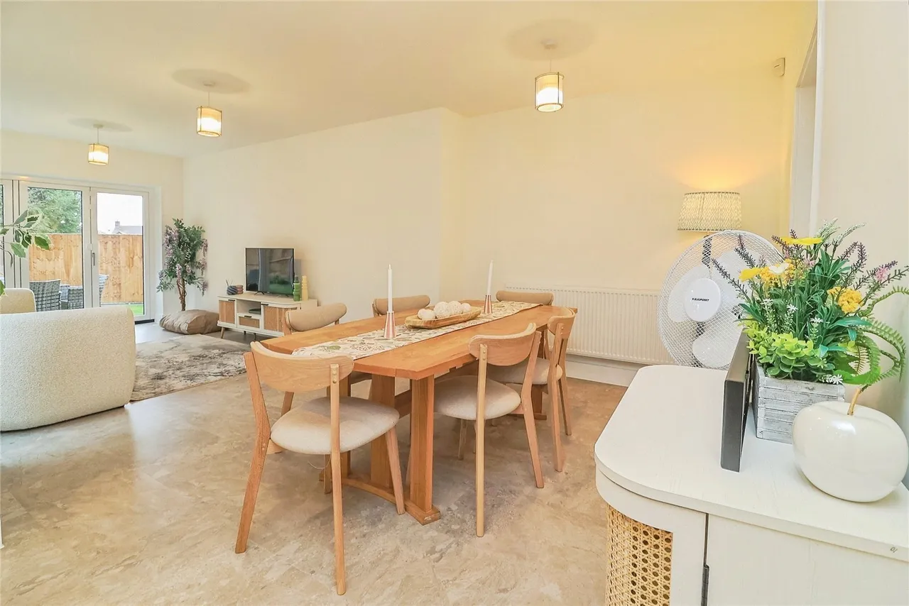 Newton Road, Stoke Hammond, Milton Keynes, Buckinghamshire, MK17, photo 12