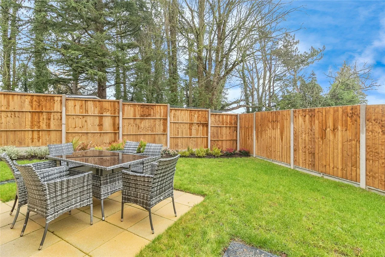 Newton Road, Stoke Hammond, Milton Keynes, Buckinghamshire, MK17, photo 29