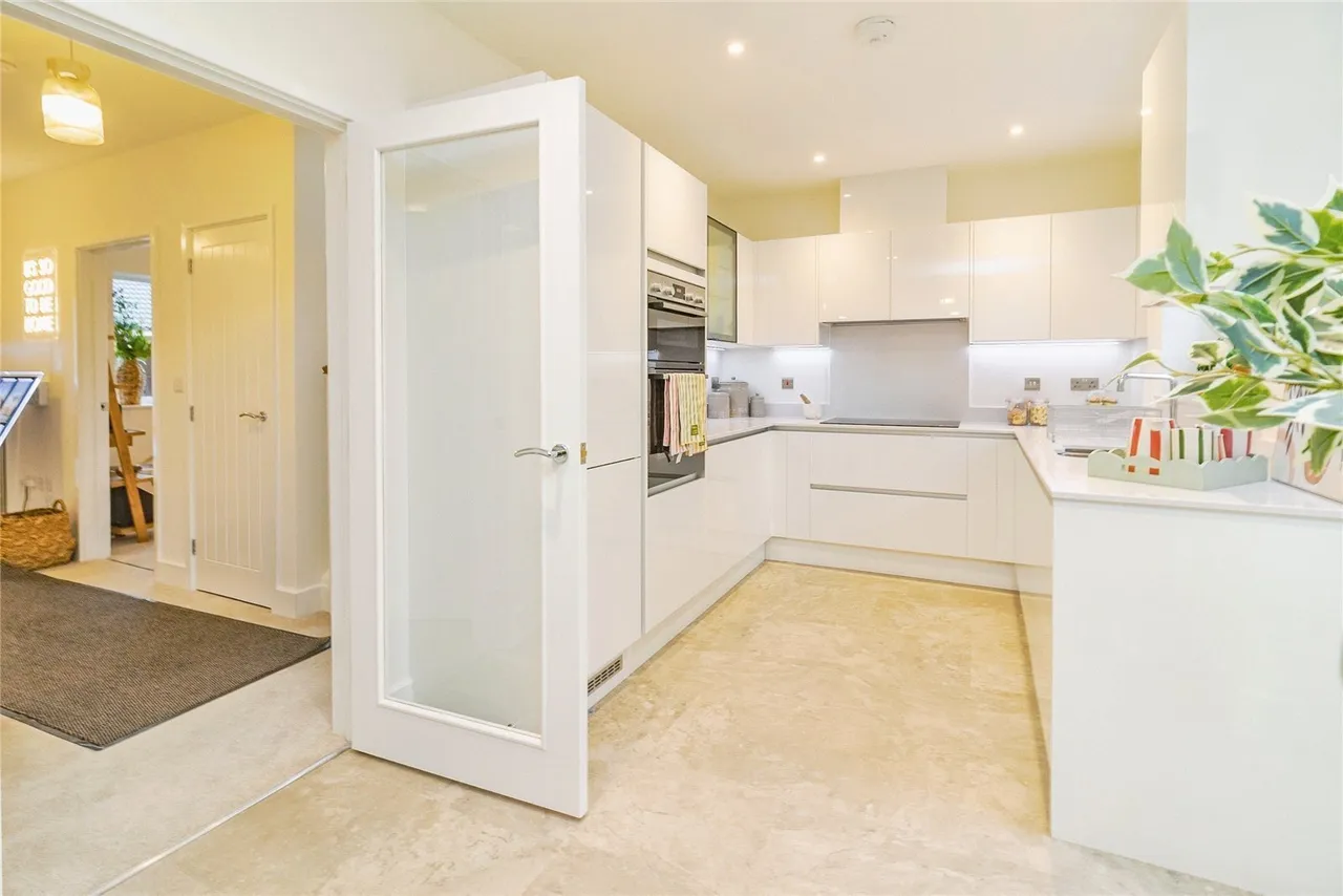 Newton Road, Stoke Hammond, Milton Keynes, Buckinghamshire, MK17, photo 10