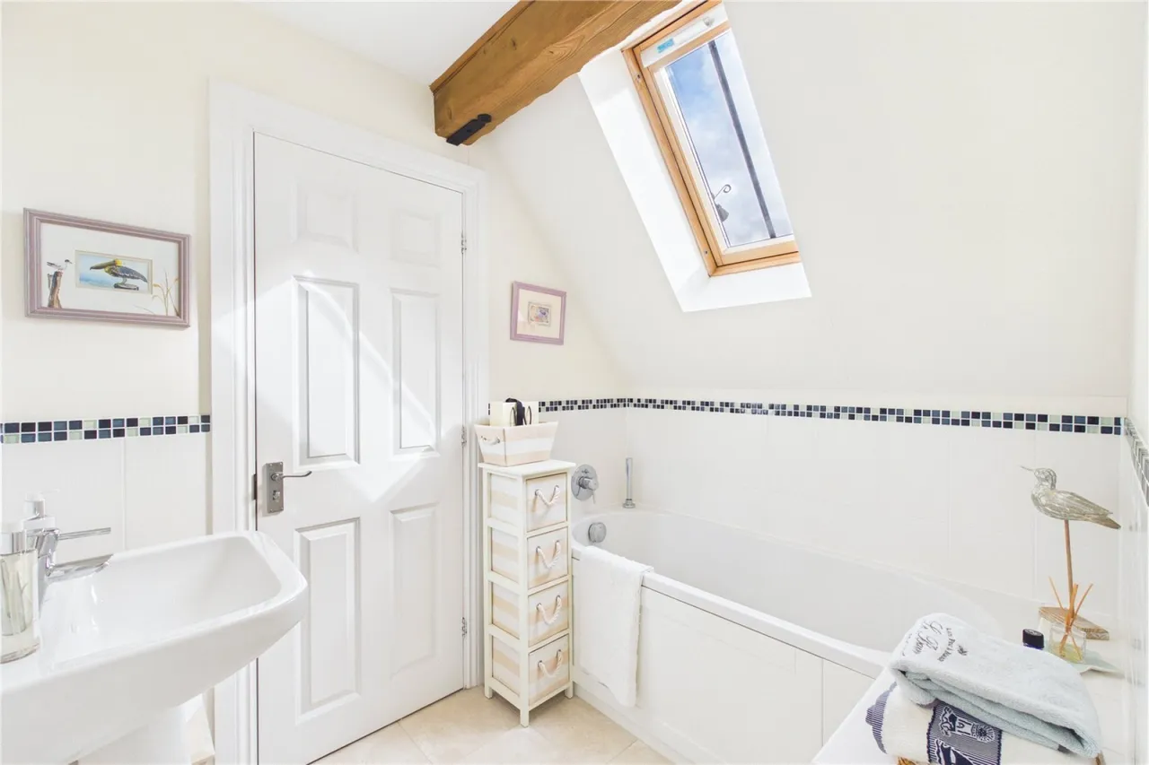 Harts Hill Road, Thatcham, RG18, photo 16