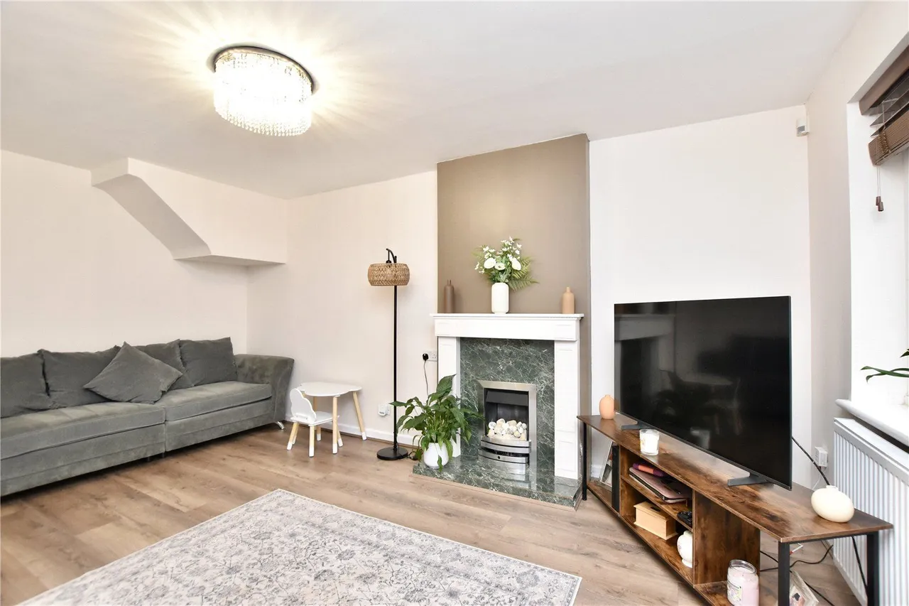 Cherwell Close, Oldham, OL8, photo 4