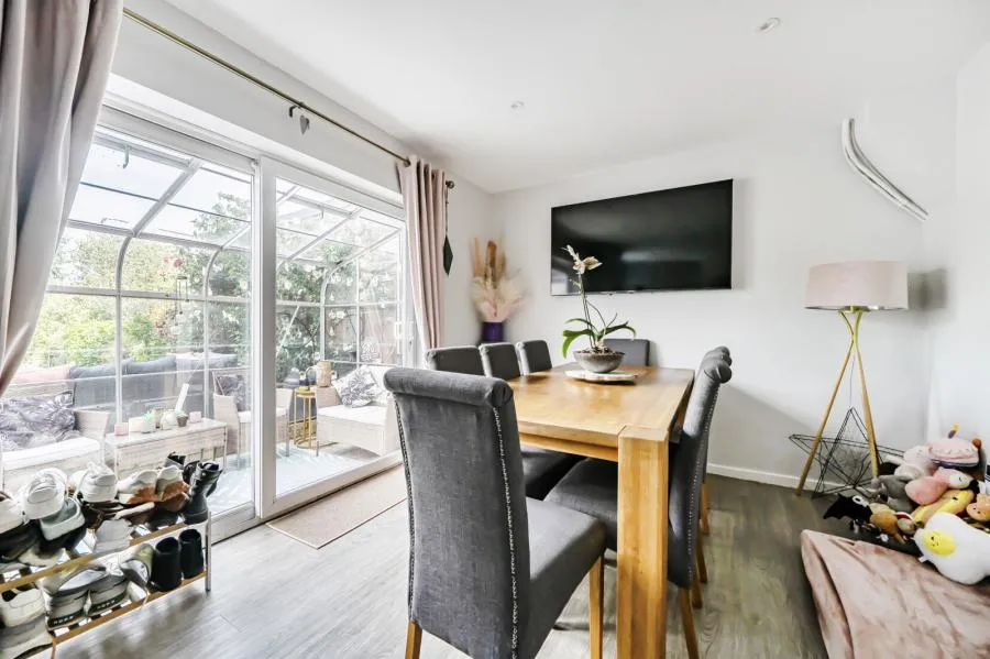 Keepers Farm Close, Windsor, SL4, photo 6