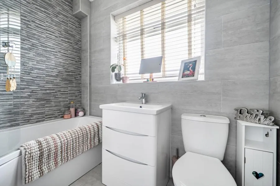 Keepers Farm Close, Windsor, SL4, photo 12
