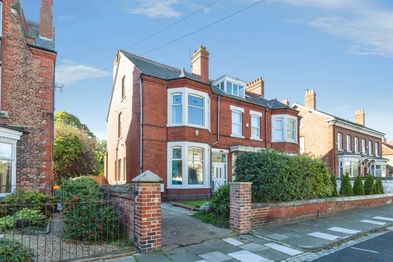 6 bed house for sale, Hutton Avenue, Hartlepool, TS26
