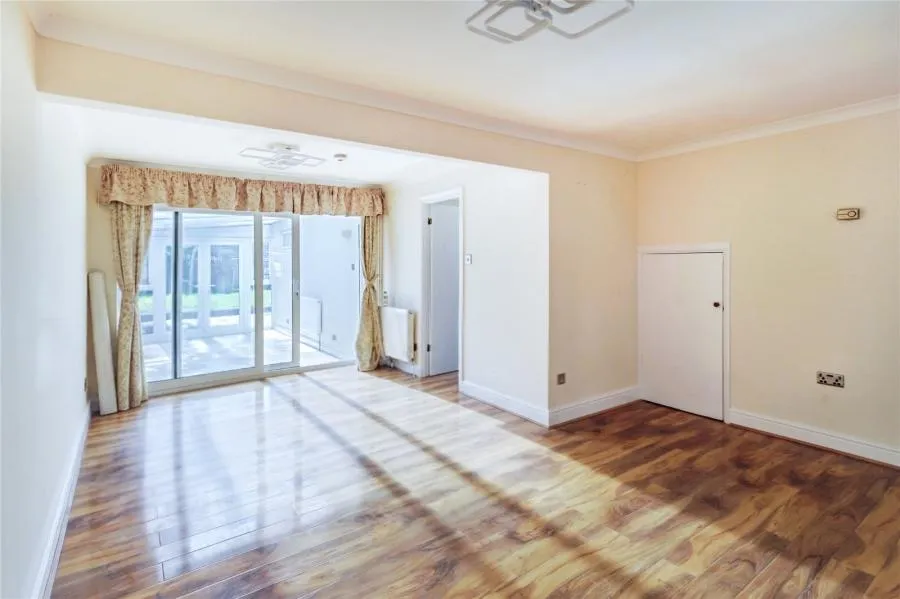College Road, Southwater, RH13, photo 7