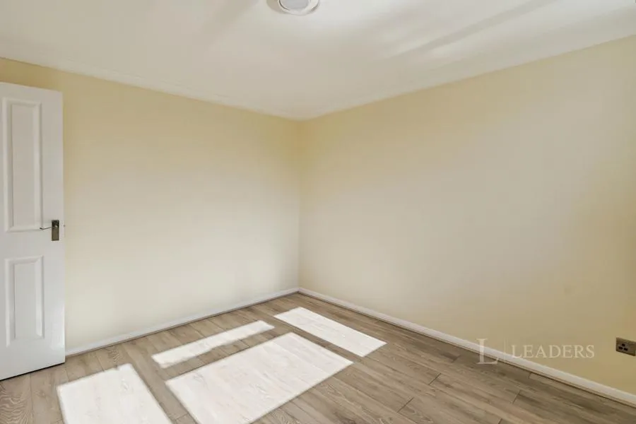 College Road, Southwater, RH13, photo 13