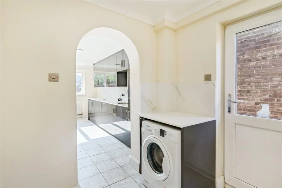 College Road, Southwater, RH13, photo 5