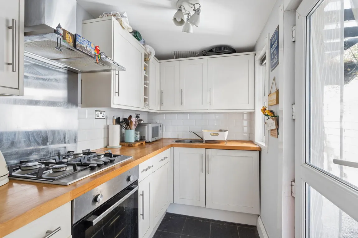 Church Lane, Mill End, WD3, photo 6