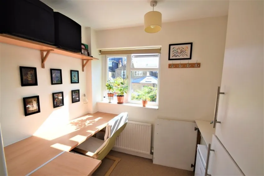 Coombe Road, Chiswick, photo 5