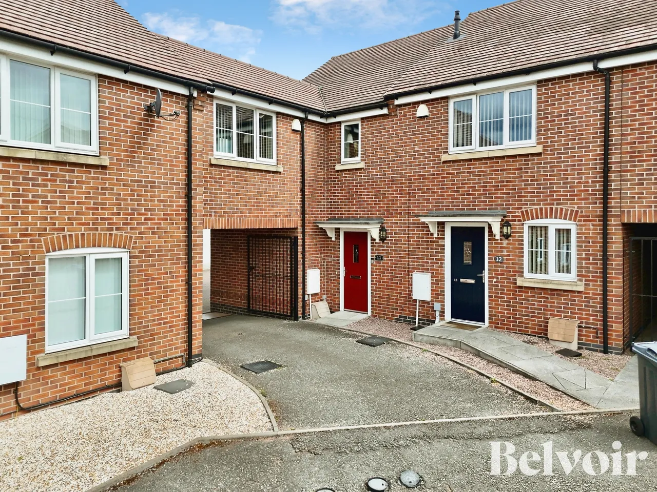 3 bed house for sale — Norman Drive, Tipton, DY4
