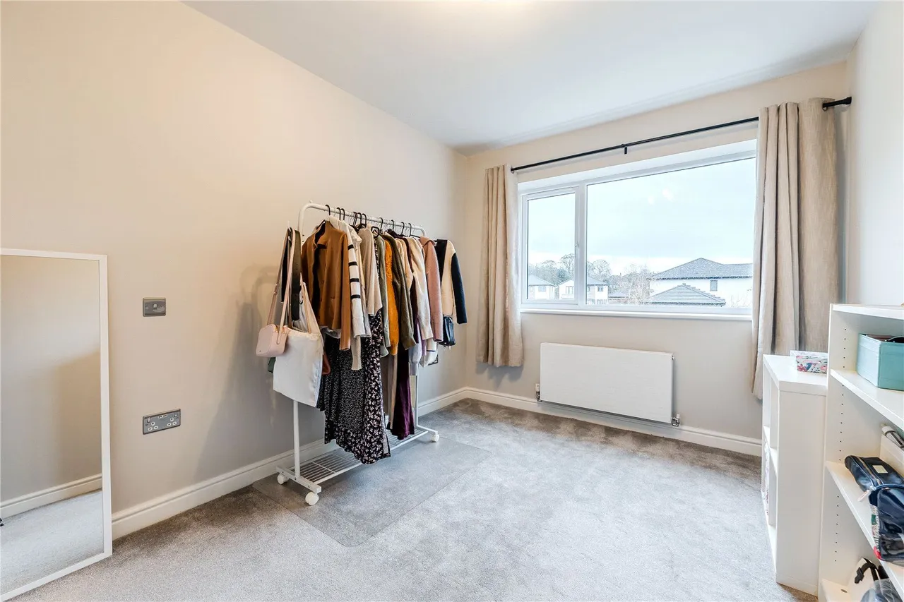High Moor Court, Leeds, LS17, photo 18