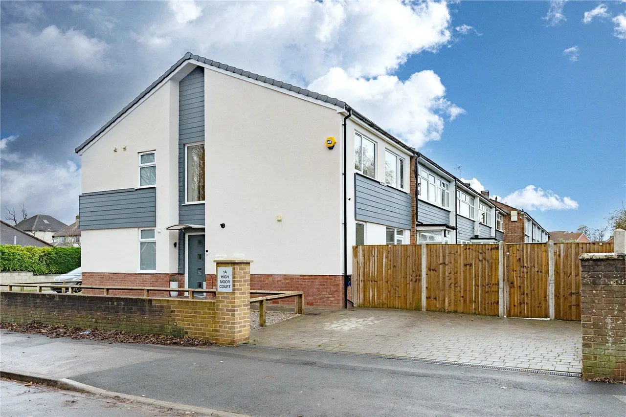 High Moor Court, Leeds, LS17, photo 19