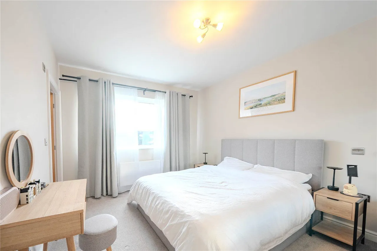 High Moor Court, Leeds, LS17, photo 5