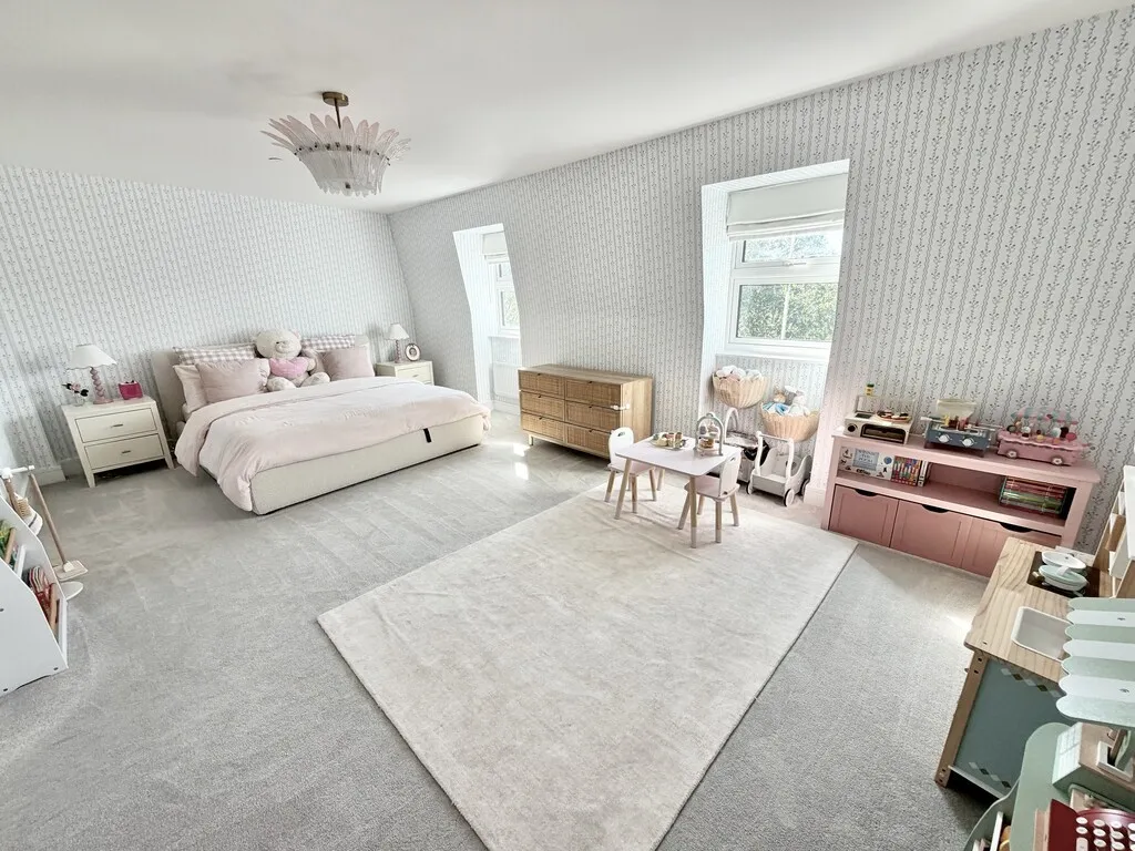 Mytchett, Camberley, photo 15