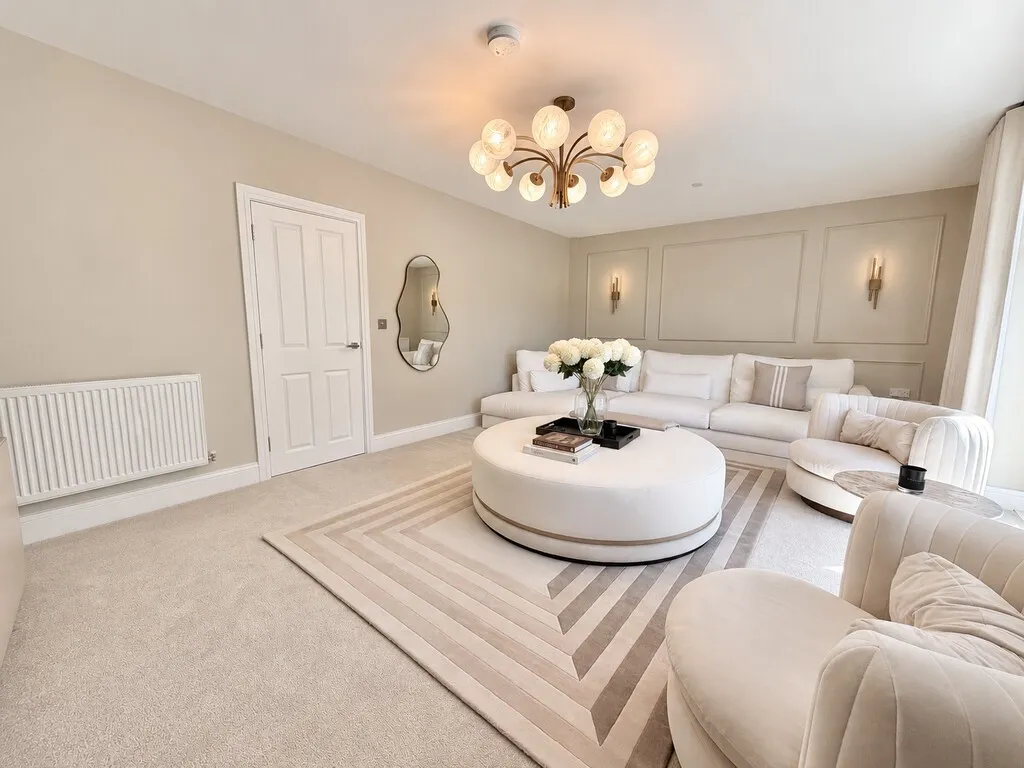 Mytchett, Camberley, photo 6