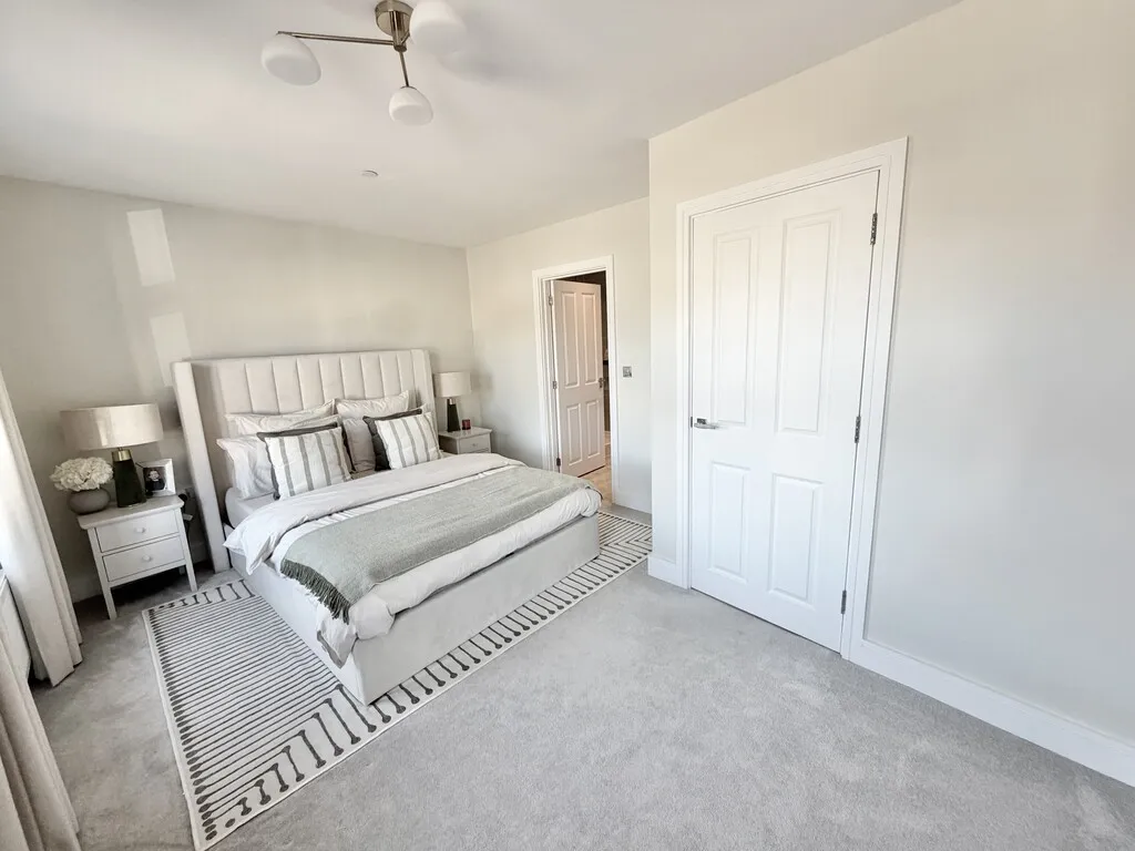 Mytchett, Camberley, photo 18