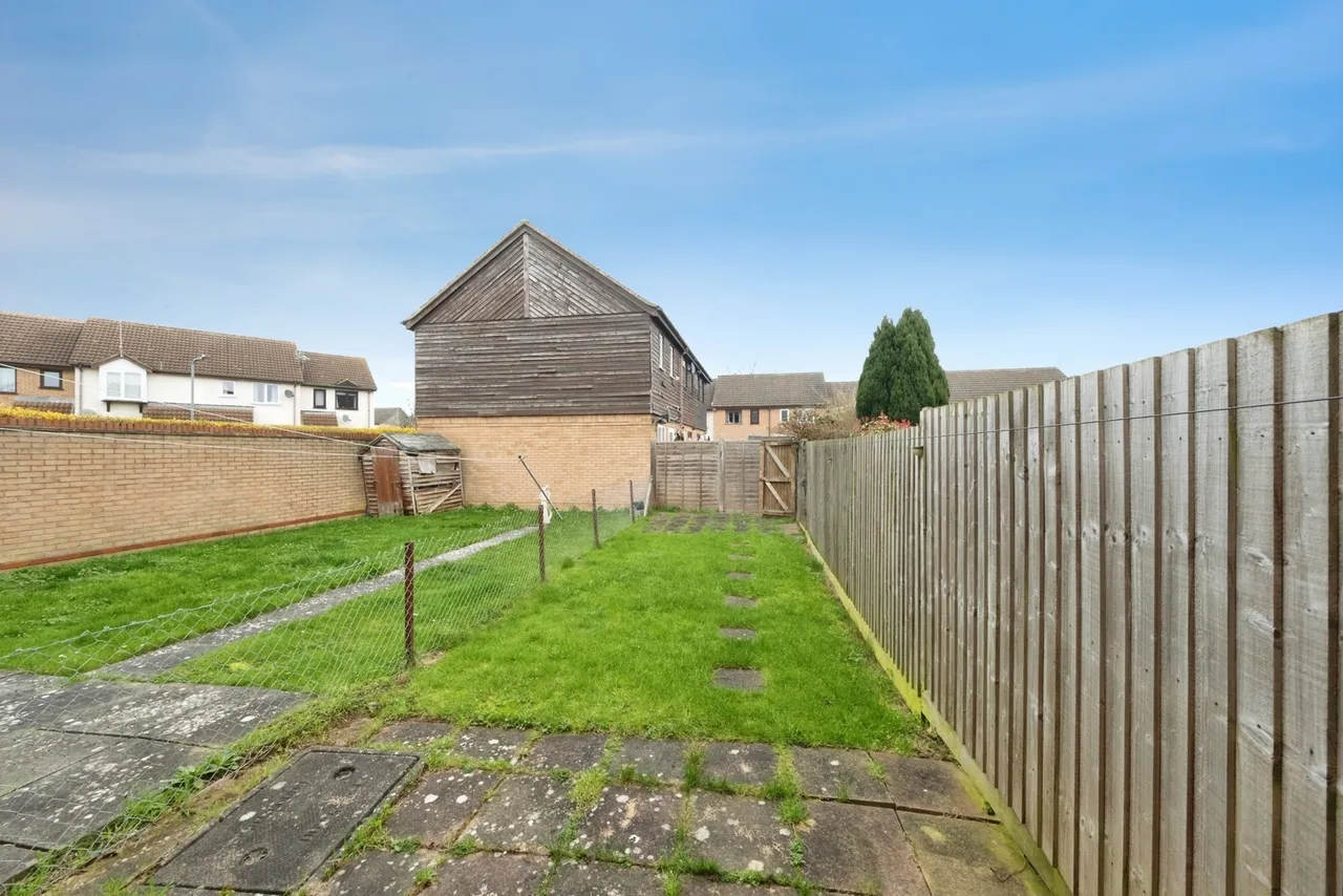 Waterloo Court, Bletchley, Milton Keynes, Buckinghamshire, MK3, photo 9
