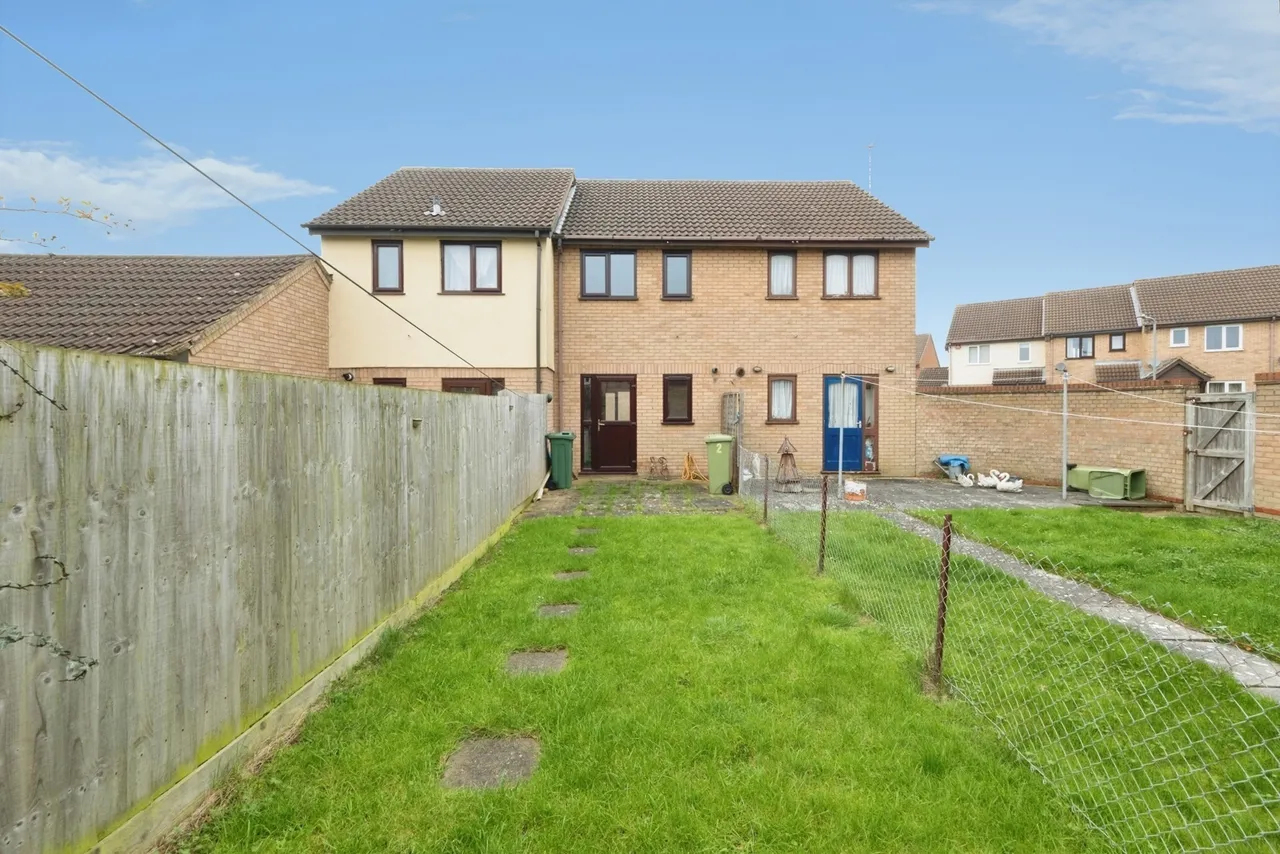Waterloo Court, Bletchley, Milton Keynes, Buckinghamshire, MK3, photo 10