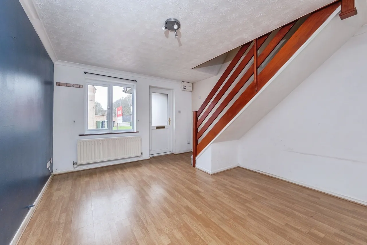 Waterloo Court, Bletchley, Milton Keynes, Buckinghamshire, MK3, photo 2