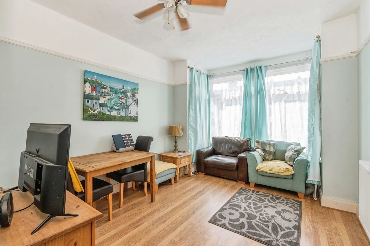 Westborough Road, WESTCLIFF-ON-SEA, Essex, SS0, photo 3