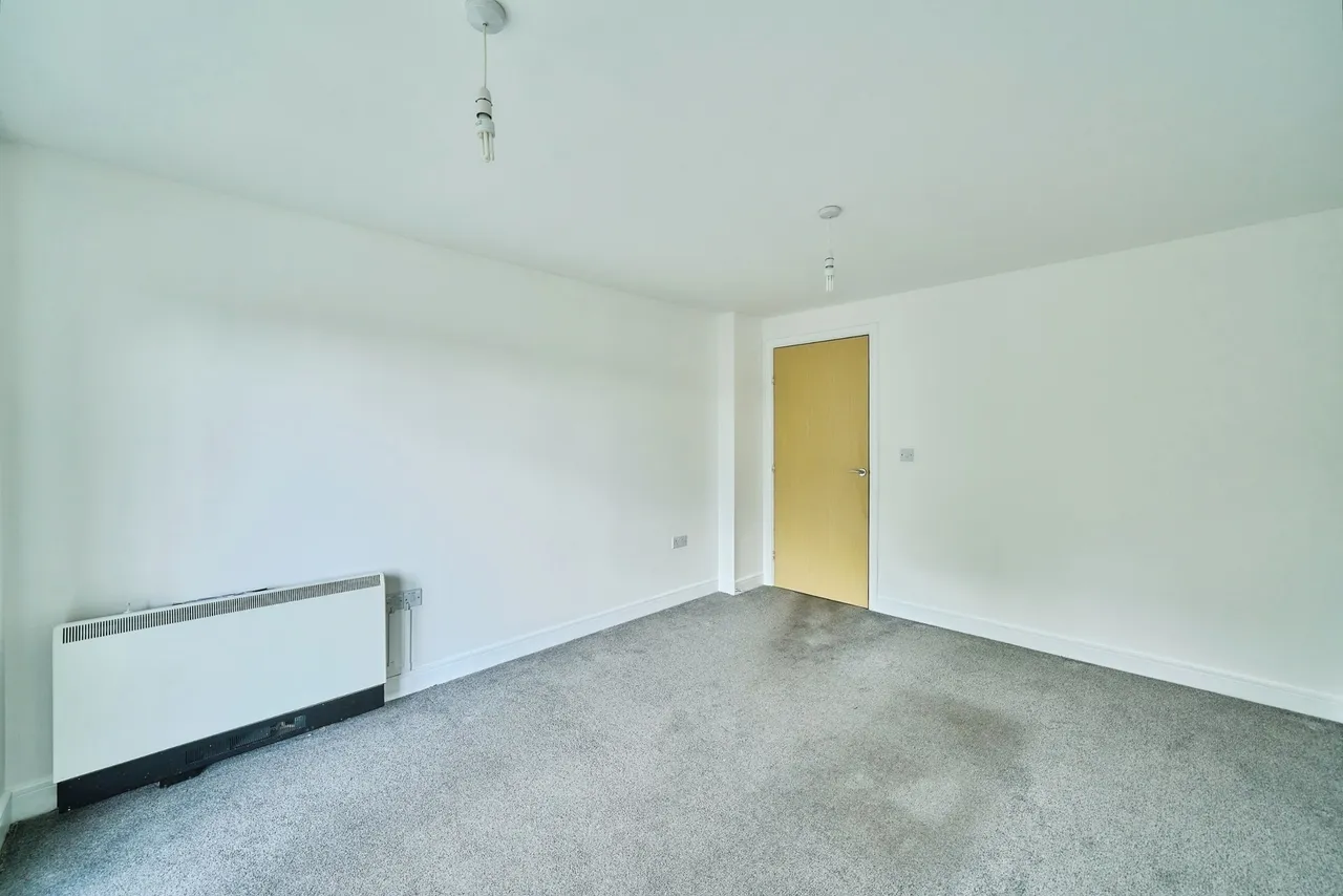 Kirkdale Road, London, E11, photo 6