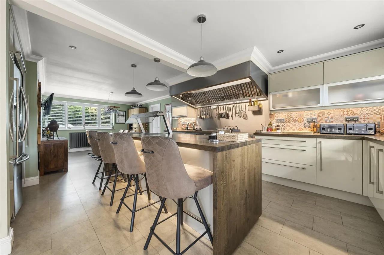 London Road, Wrotham Heath, Sevenoaks, Kent, TN15, photo 2
