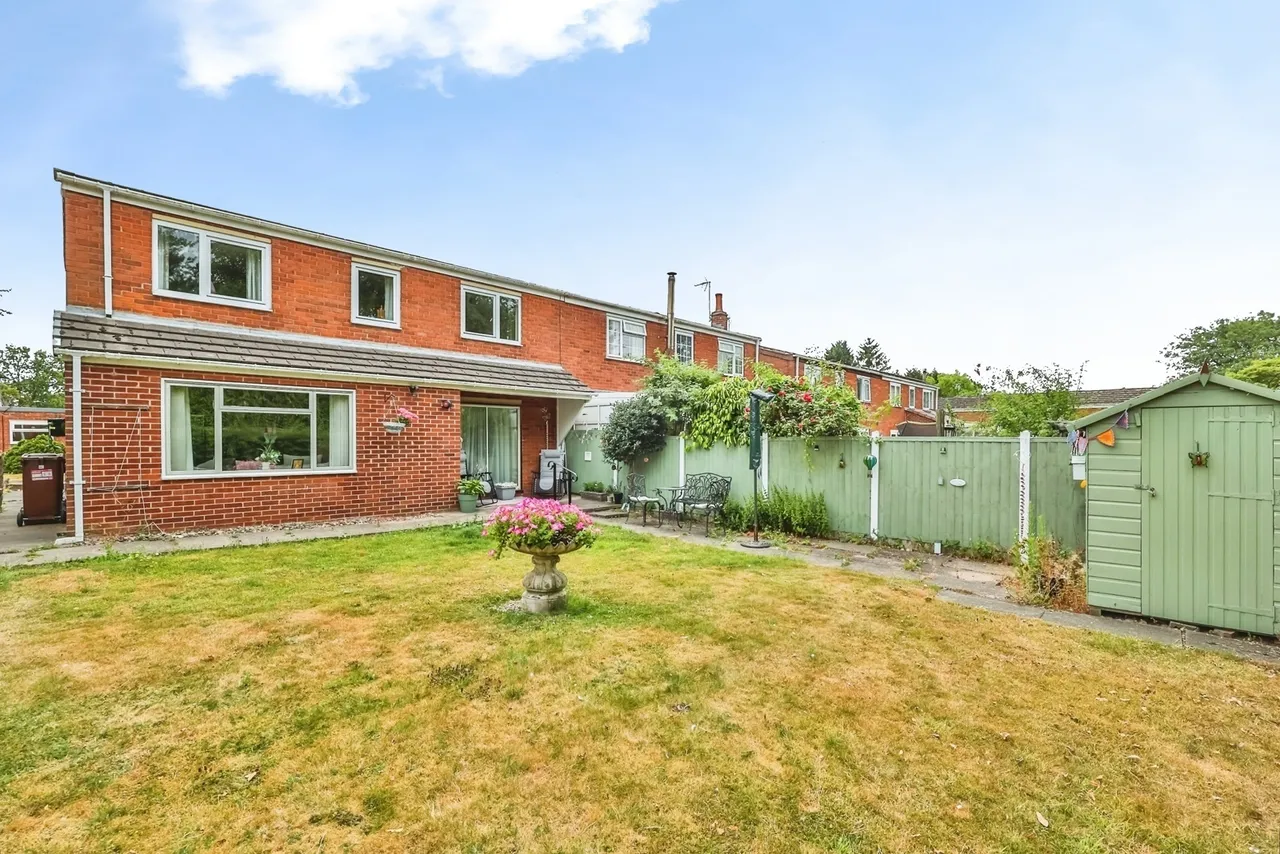 Gervase Gardens, Clifton Village, Nottingham, Nottinghamshire, NG11, photo 16