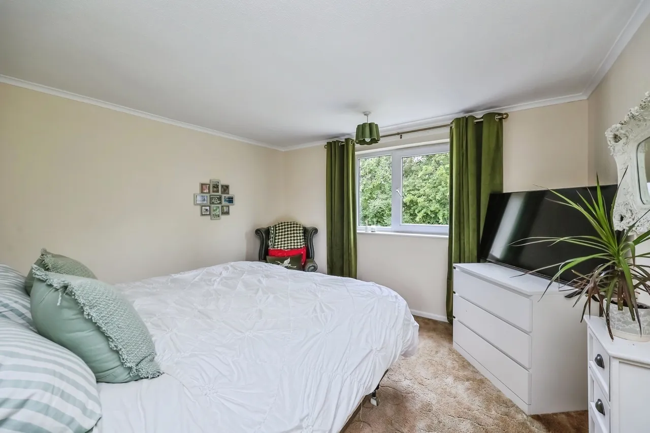 Gervase Gardens, Clifton Village, Nottingham, Nottinghamshire, NG11, photo 10