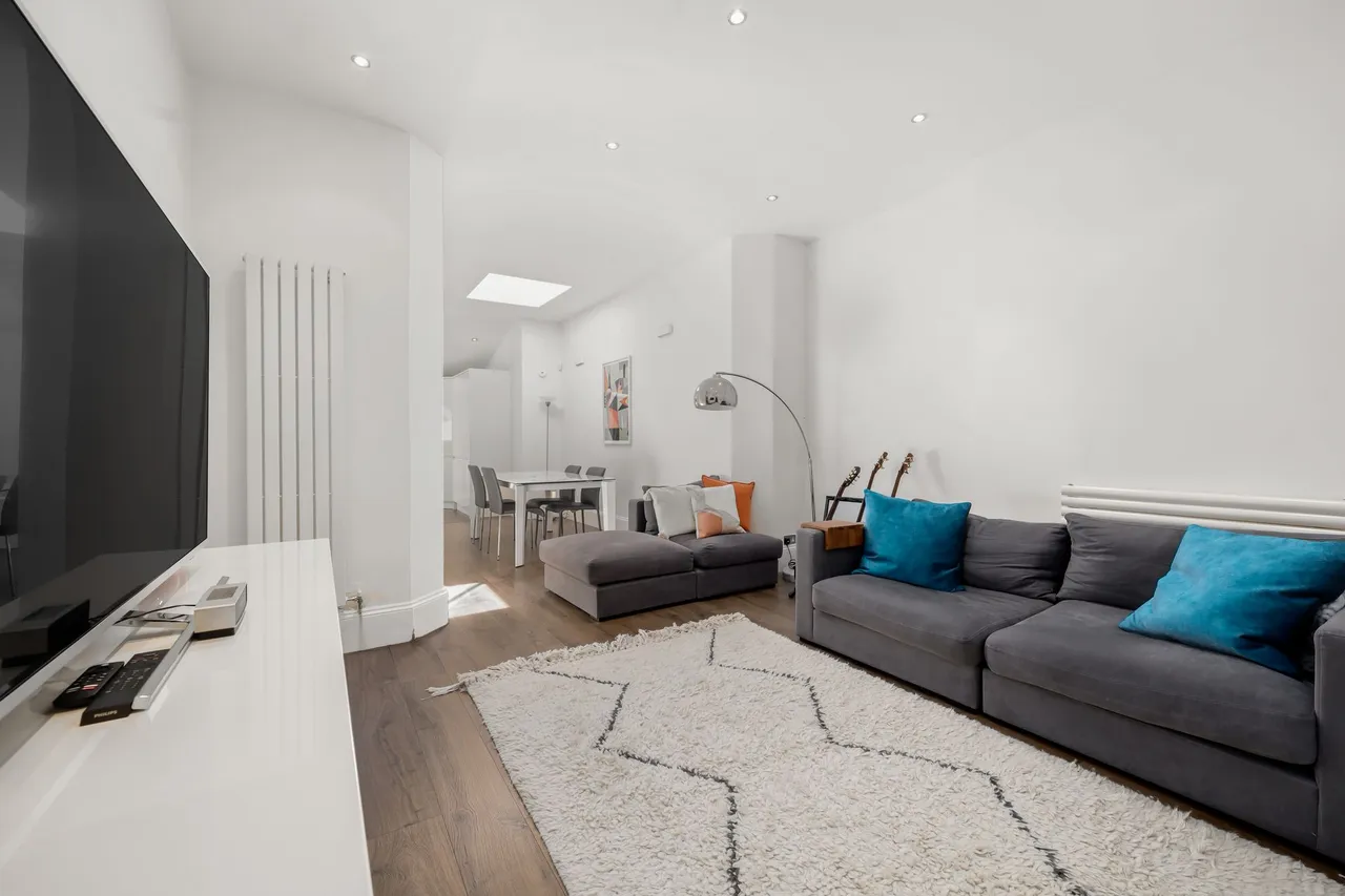 Anson Road, London, NW2, photo 4