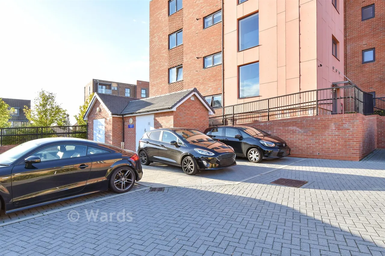 Eyres Drive, Castle Hill, DA10, photo 11