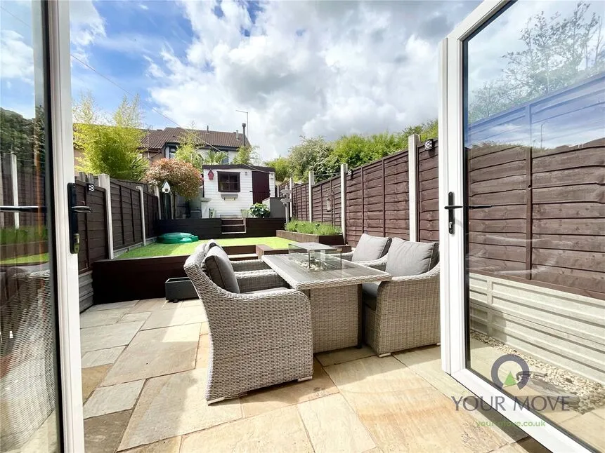 Kingfisher Court, Alvechurch, Worcestershire, B48, photo 3