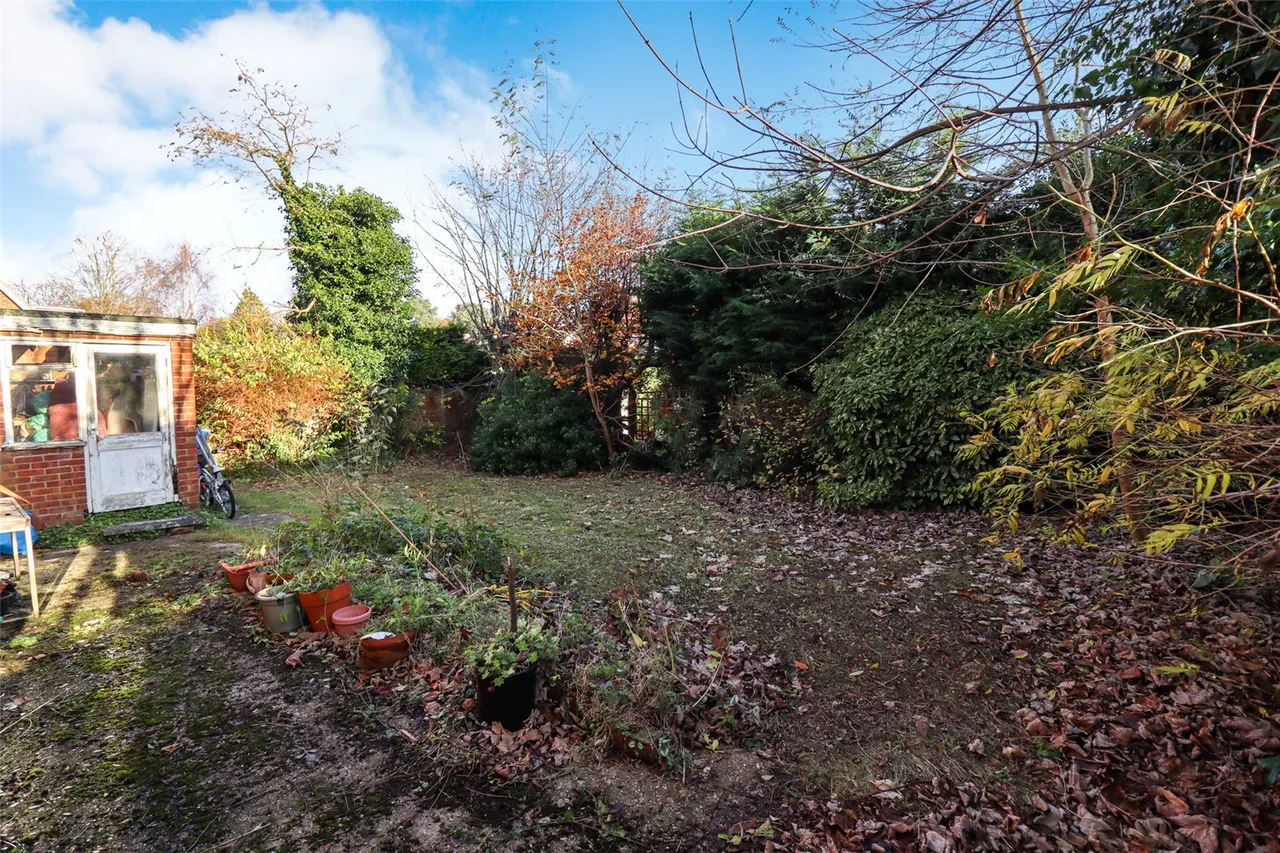 Dinorben Avenue, Fleet, Hampshire, GU52 7SQ, photo 6