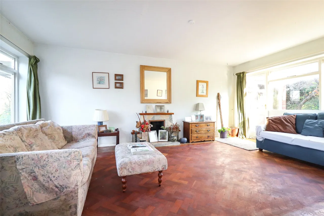 Dinorben Avenue, Fleet, Hampshire, GU52 7SQ, photo 3