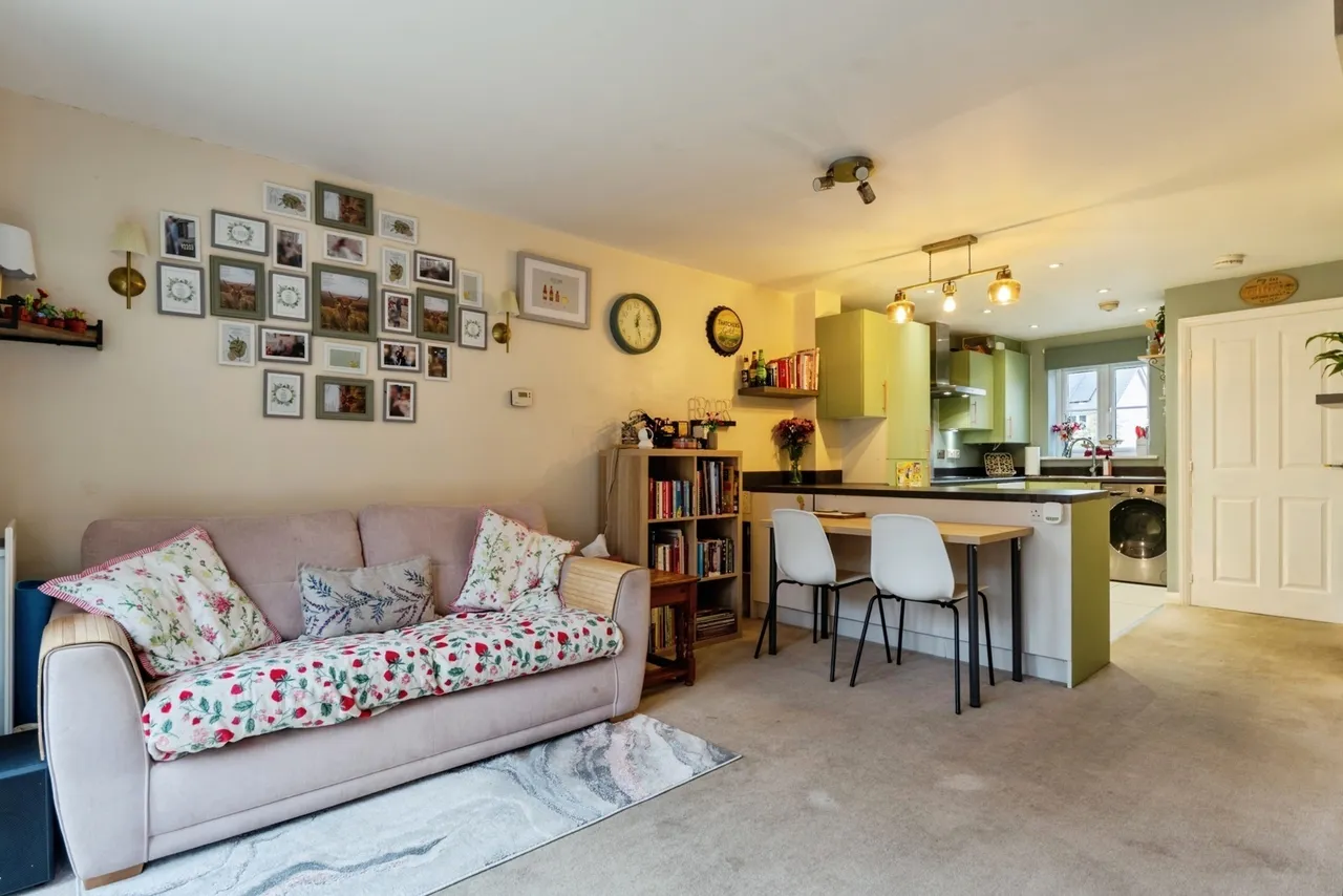 Peregrine Grove, Wymondham, NR18, photo 6