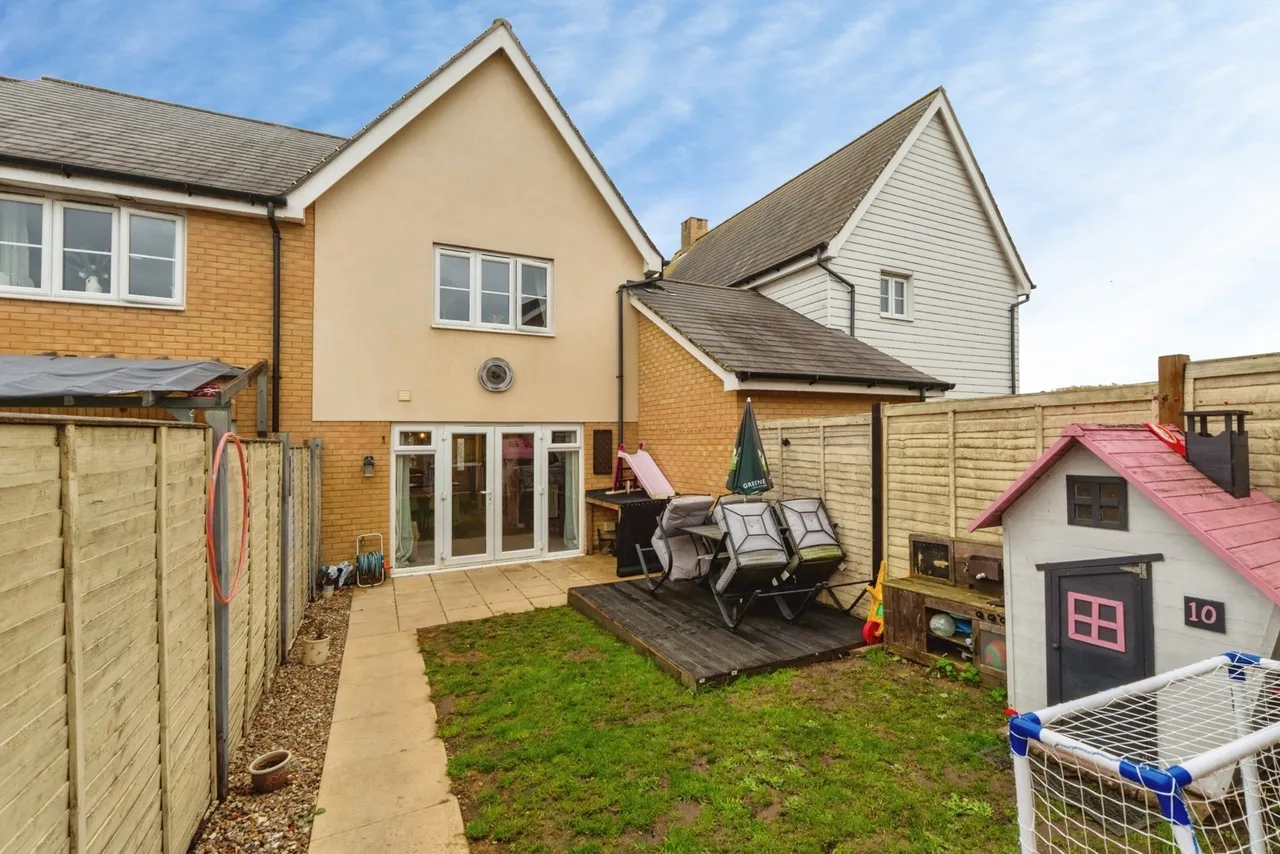 Peregrine Grove, Wymondham, NR18, photo 16