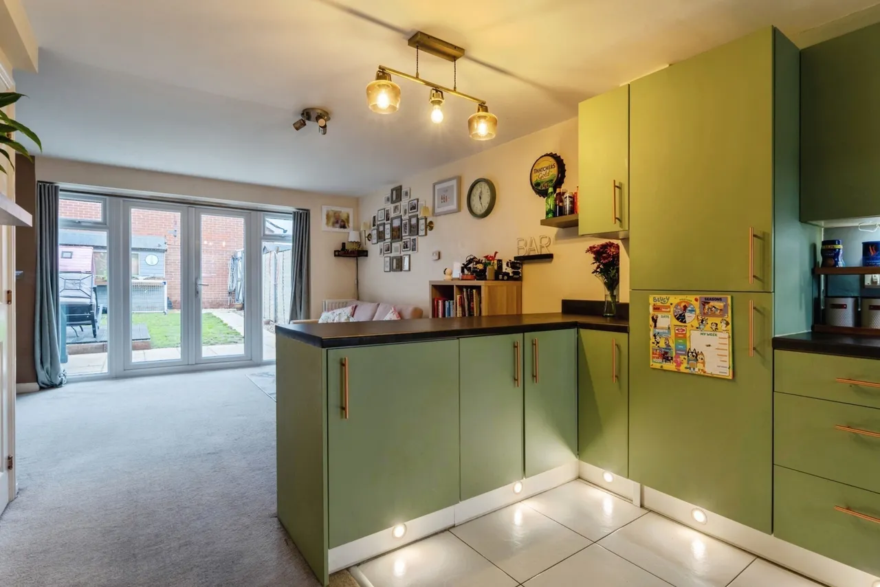 Peregrine Grove, Wymondham, NR18, photo 4
