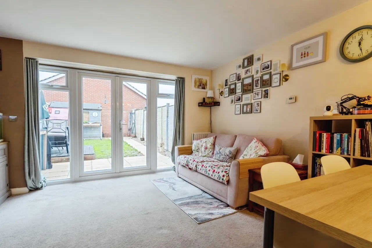 Peregrine Grove, Wymondham, NR18, photo 7