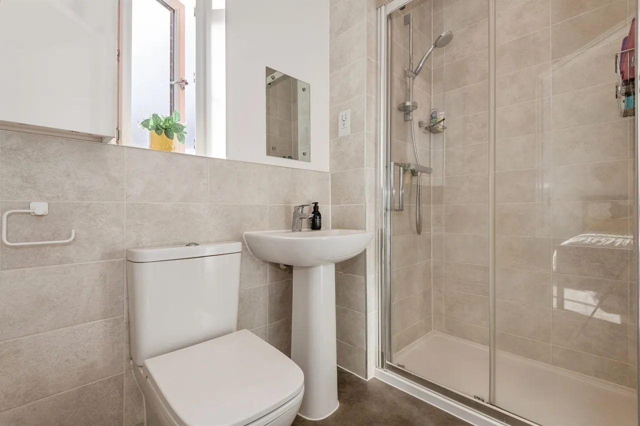 Apple Tree Close, Norton Fitzwarren, TA2, photo 17