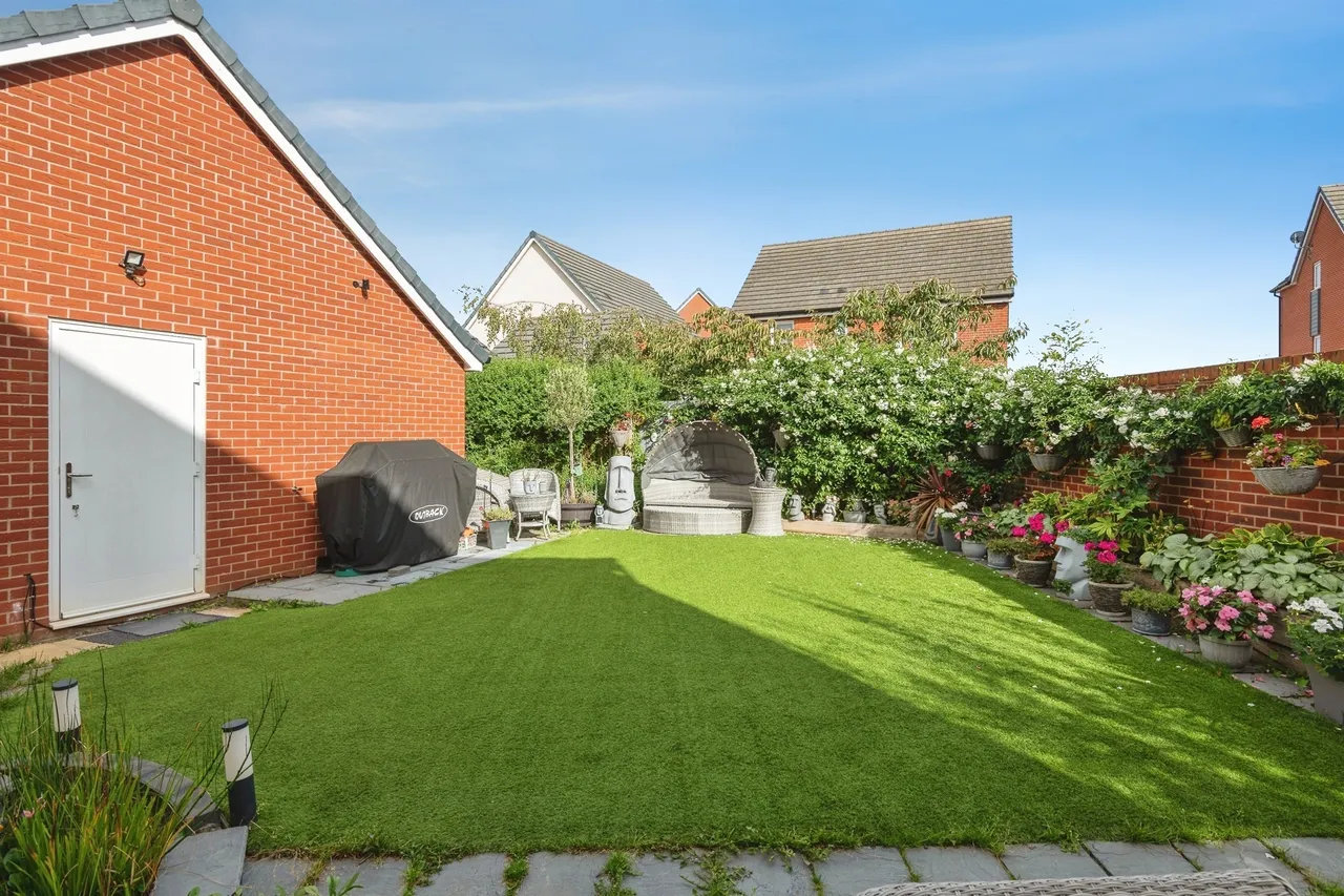 Apple Tree Close, Norton Fitzwarren, TA2, photo 4