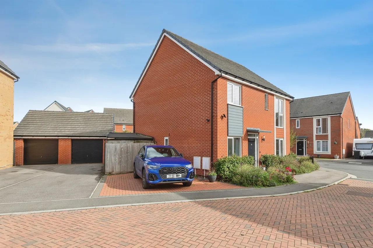 4 bed house for sale, Apple Tree Close, Norton Fitzwarren, TA2