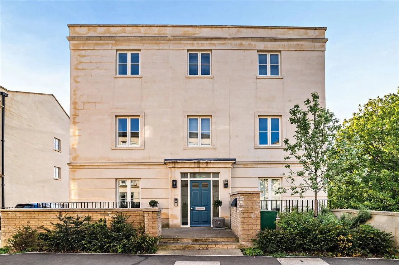 2 bed flat for sale, Holburne Park, Bathwick, BA2