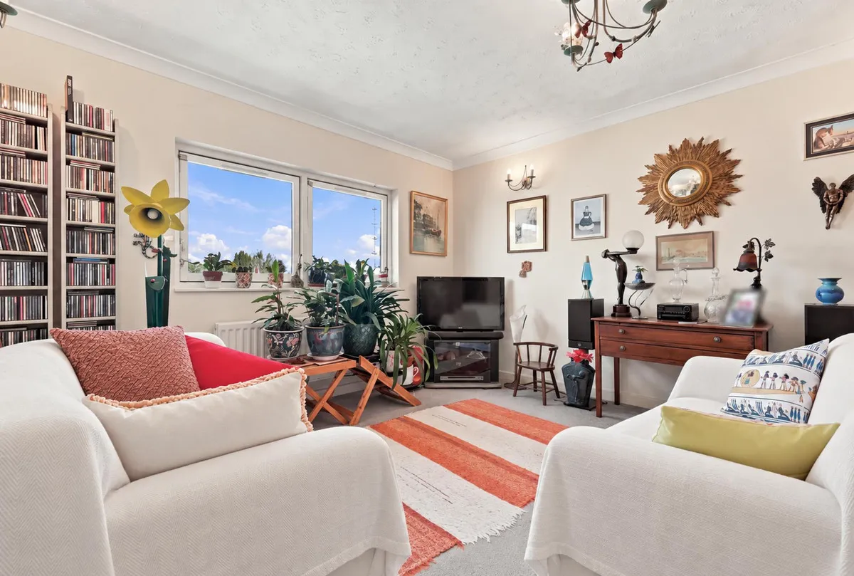 Princes Road, Buckhurst Hill, IG9, photo 3