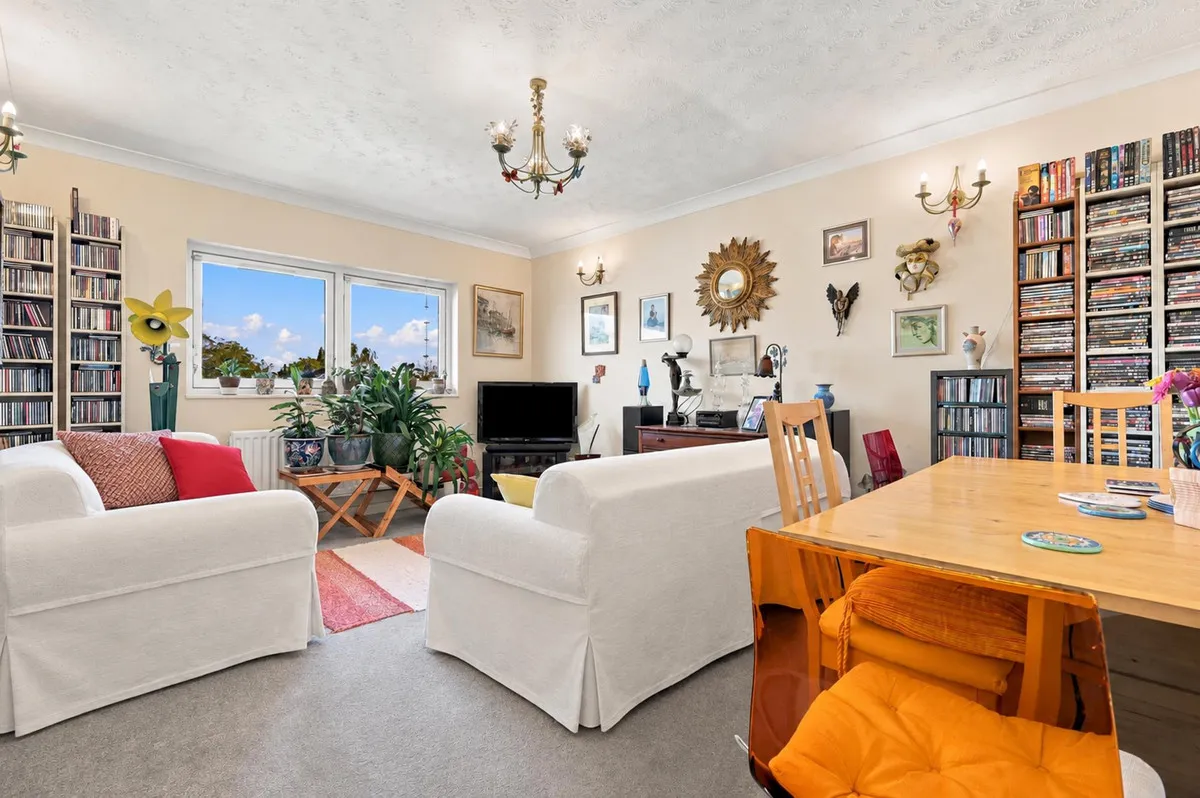 Princes Road, Buckhurst Hill, IG9, photo 6