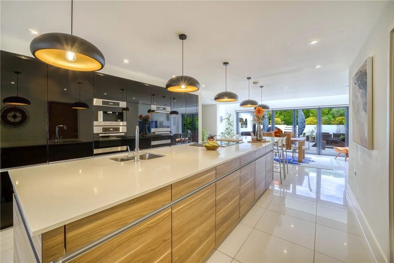 4 bed house for sale — Whitecliff Road, Poole, BH14