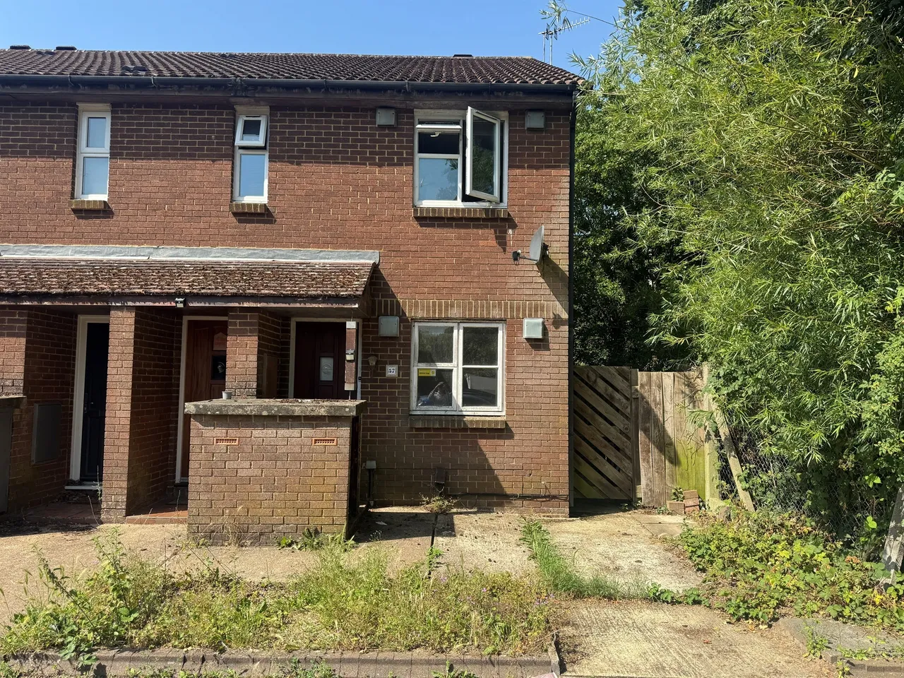 1 bed flat for sale, Withey Meadows, Hookwood, RH6