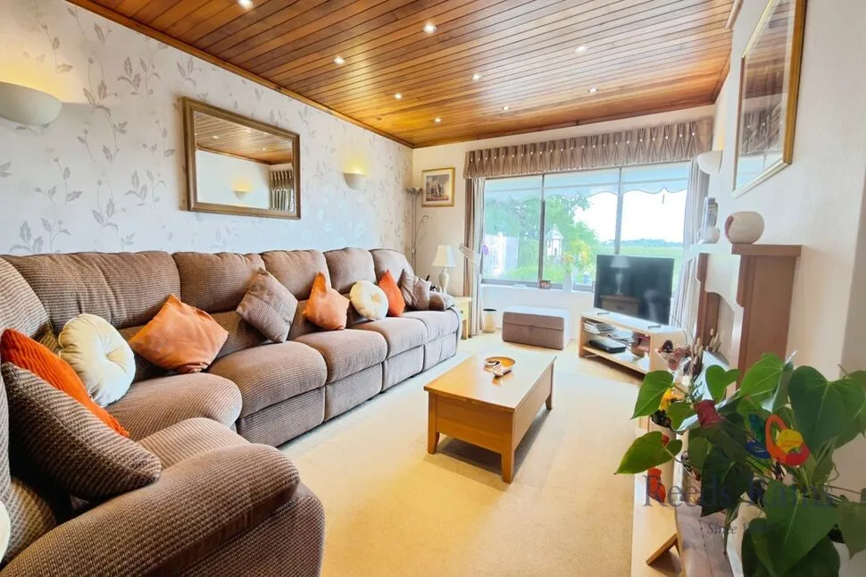 Doncaster Road, Whitley, DN14, photo 3