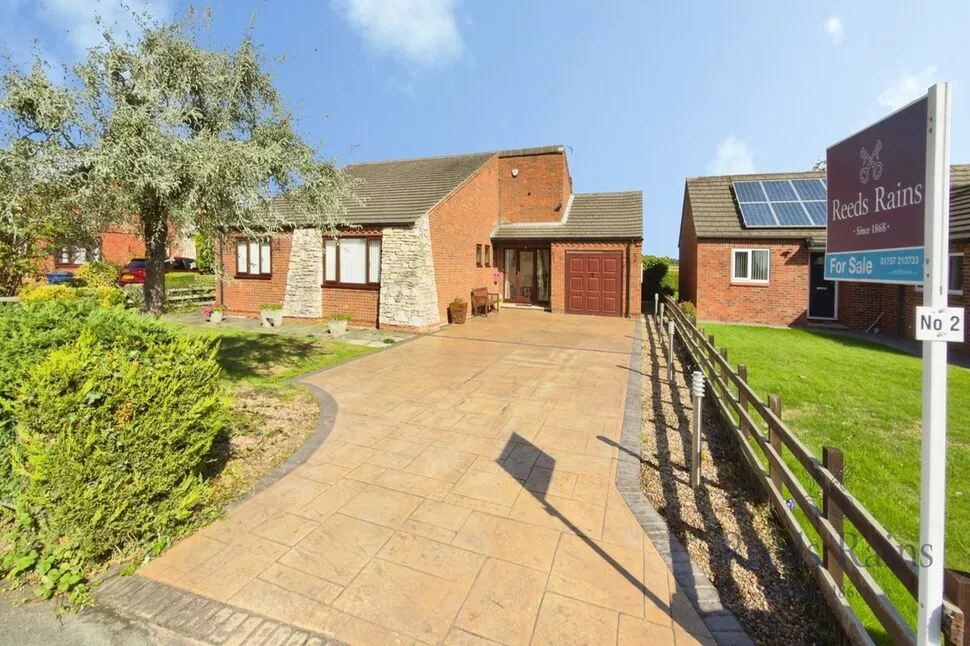 Doncaster Road, Whitley, DN14, photo 22