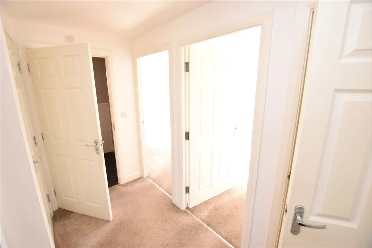 Pearsons Way, Seacroft, LS14, photo 11