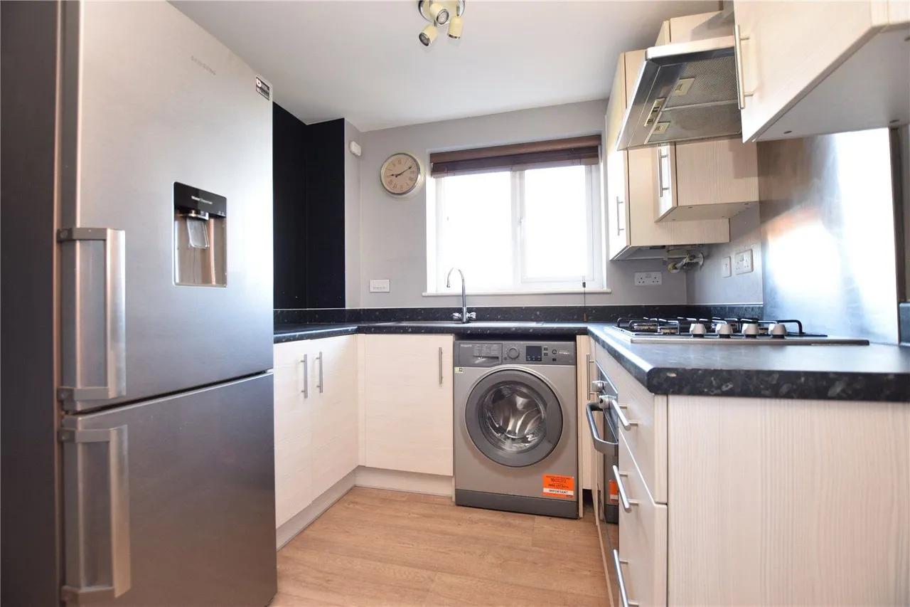 Pearsons Way, Seacroft, LS14, photo 4