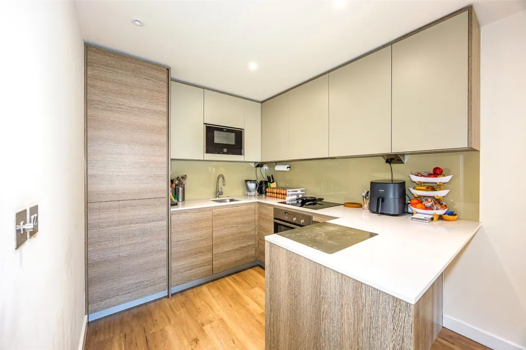 Aerodrome Road, Beaufort Park, NW9, photo 7